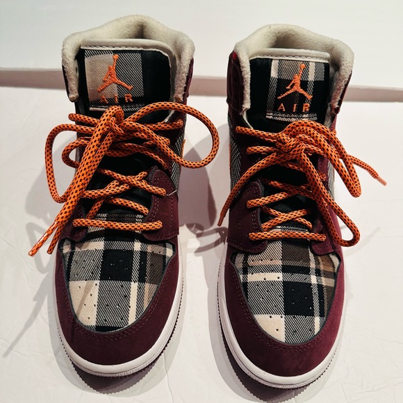 Nike Air JORDAN 1 MID SE GS 'PLAID' Youth Size 4.5 - Picture 2 of 10